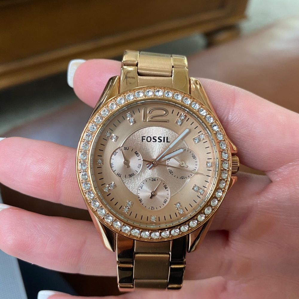 Fossil Watch - Picture 1 of 4